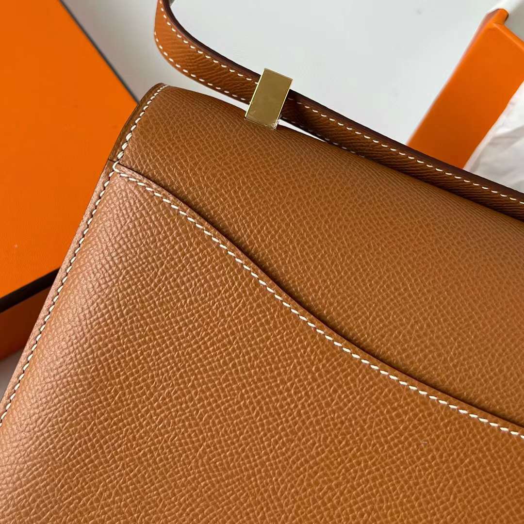 Hermès（爱马仕）Constance 空姐包 Epsom Ck37 金棕色 金扣 1-24cm 全手工蜡线缝制 Ghw