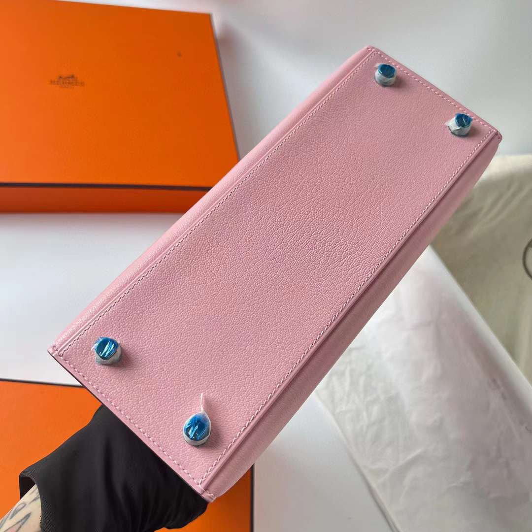 Hermès（爱马仕）Kelly 凯莉包 Chevre 进口山羊皮 3Q 新粉色 内拼 I2 奶油白 银扣 25cm 全手工蜡线缝制 Phw