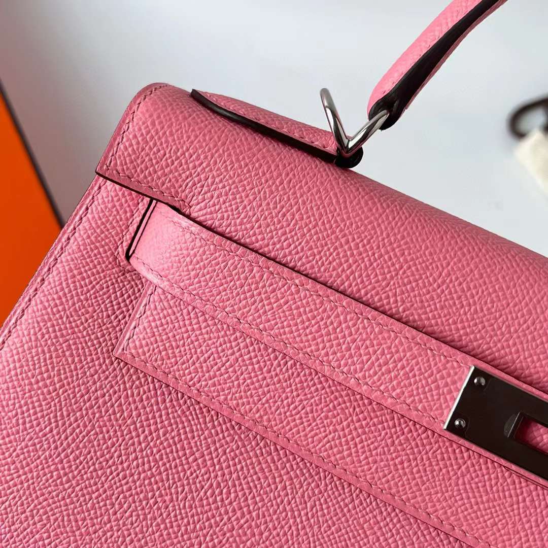 Hermès（爱马仕）Kelly 凯莉包 Epsom 进口德国手掌纹皮 1Q 奶昔粉 银扣 28cm 全手工蜡线缝制 Phw