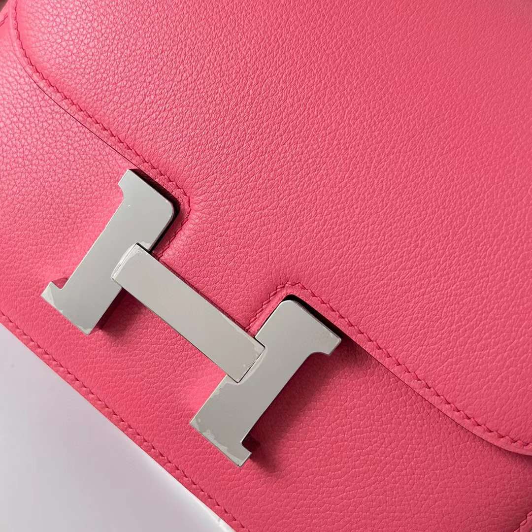Hermès（爱马仕）Constance 空姐包 Evercolor 8w 新唇膏粉 银扣 19cm 全手工蜡线缝制 Phw