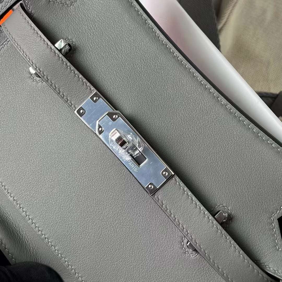 Hermès（爱马仕）Mini Jypsiere 迷你吉普赛 Swift 0L 积雨云灰 银扣 23cm 全手工蜡线缝制 Phw