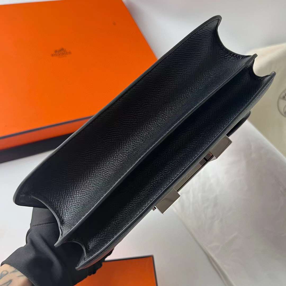 Hermès（爱马仕）Constance 空姐包 Epsom Ck89 黑色 银扣 24cm 全手工蜡线缝制 Phw