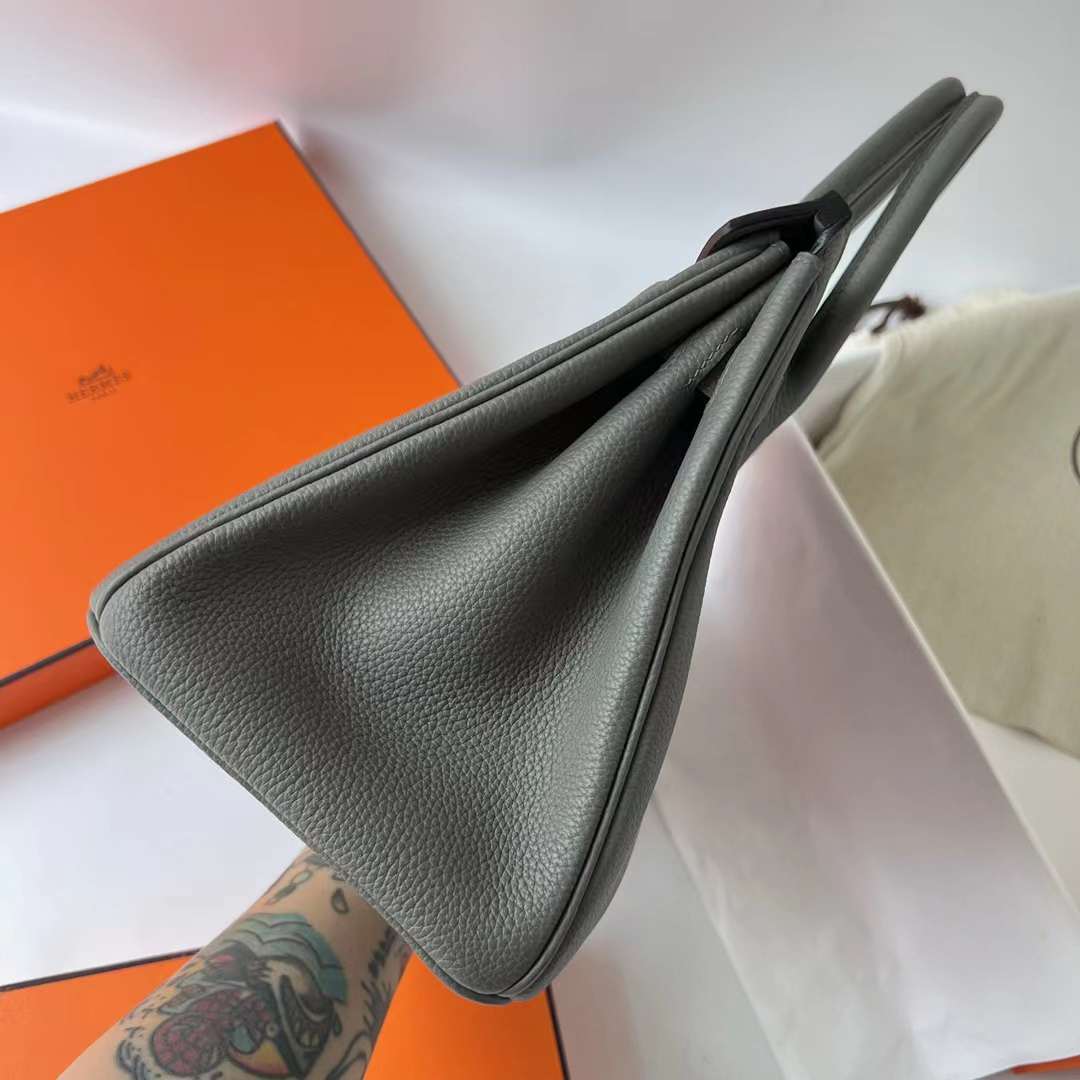 Hermès（爱马仕）Birkin 铂金包 Togo皮 进口顶级小牛皮 0L 积雨云灰 金扣 30cm 全手工蜡线缝制 Ghw