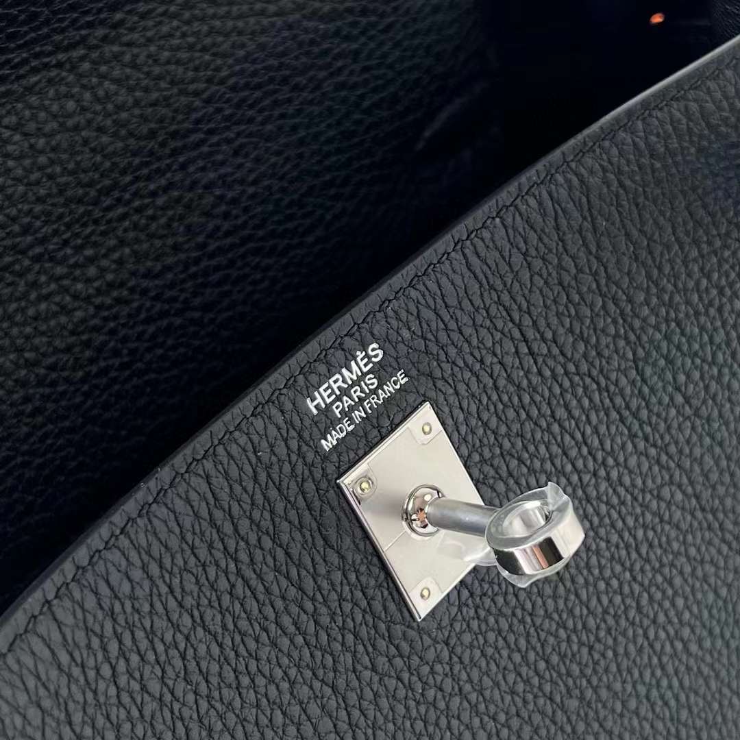 Hermès（爱马仕）Kelly 凯莉包 Togo皮 进口德国小牛皮 Ck89 黑色 银扣 25cm 全手工蜡线缝制 Phw