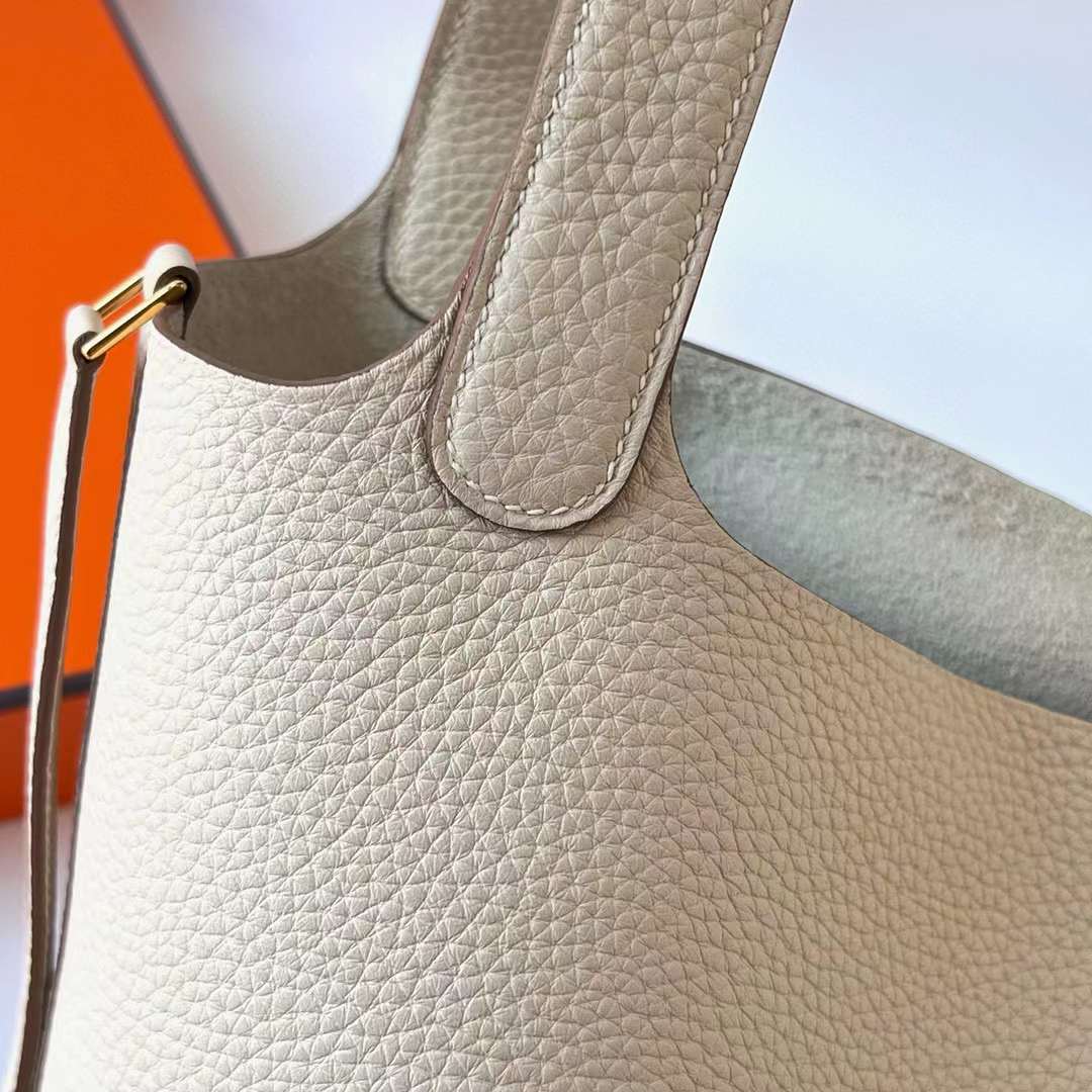 Hermès（爱马仕）Picotin 菜篮子 Clemence（御用原厂进口tc皮）Ck10 奶昔白 金扣 18cm 全手工蜡线缝制 Ghw
