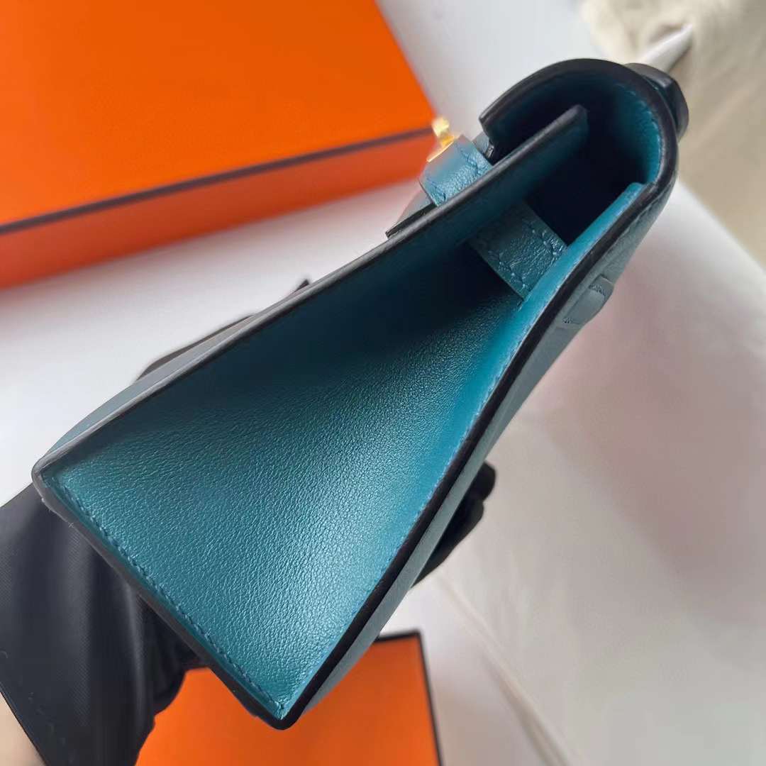 Hermès（爱马仕）Mini Kelly Pochette Swift W0 博斯普鲁斯绿 金扣 22cm 全手工蜡线缝制 Ghw