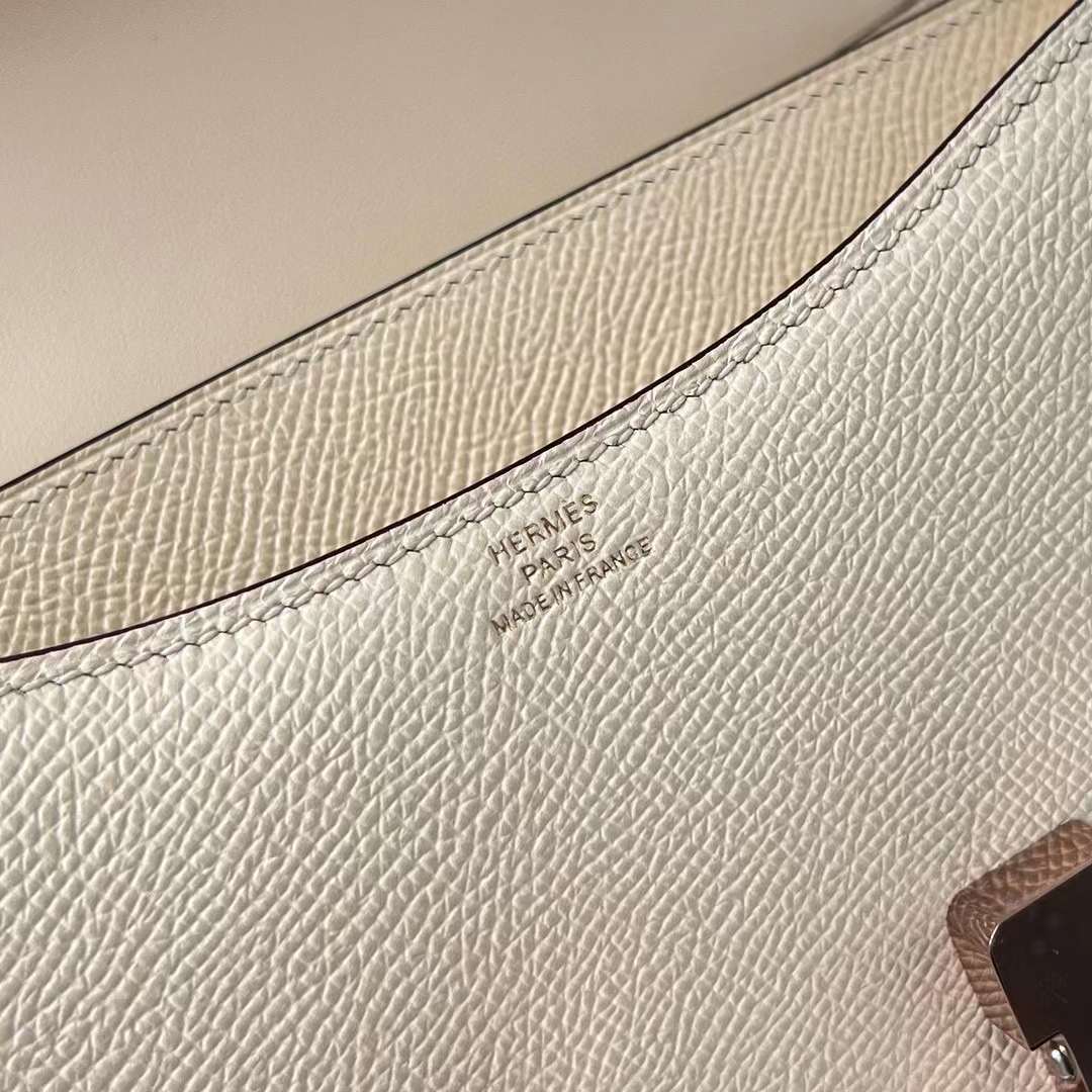 Hermès（爱马仕）Constance 空姐包 Epsom I2 奶油白 玫瑰金扣 19cm 全手工蜡线缝制 RGhw