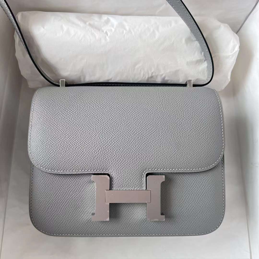Hermès（爱马仕）Constance 空姐包 Epsom 4Z 海鸥灰 银扣 19cm 全手工蜡线缝制 phw