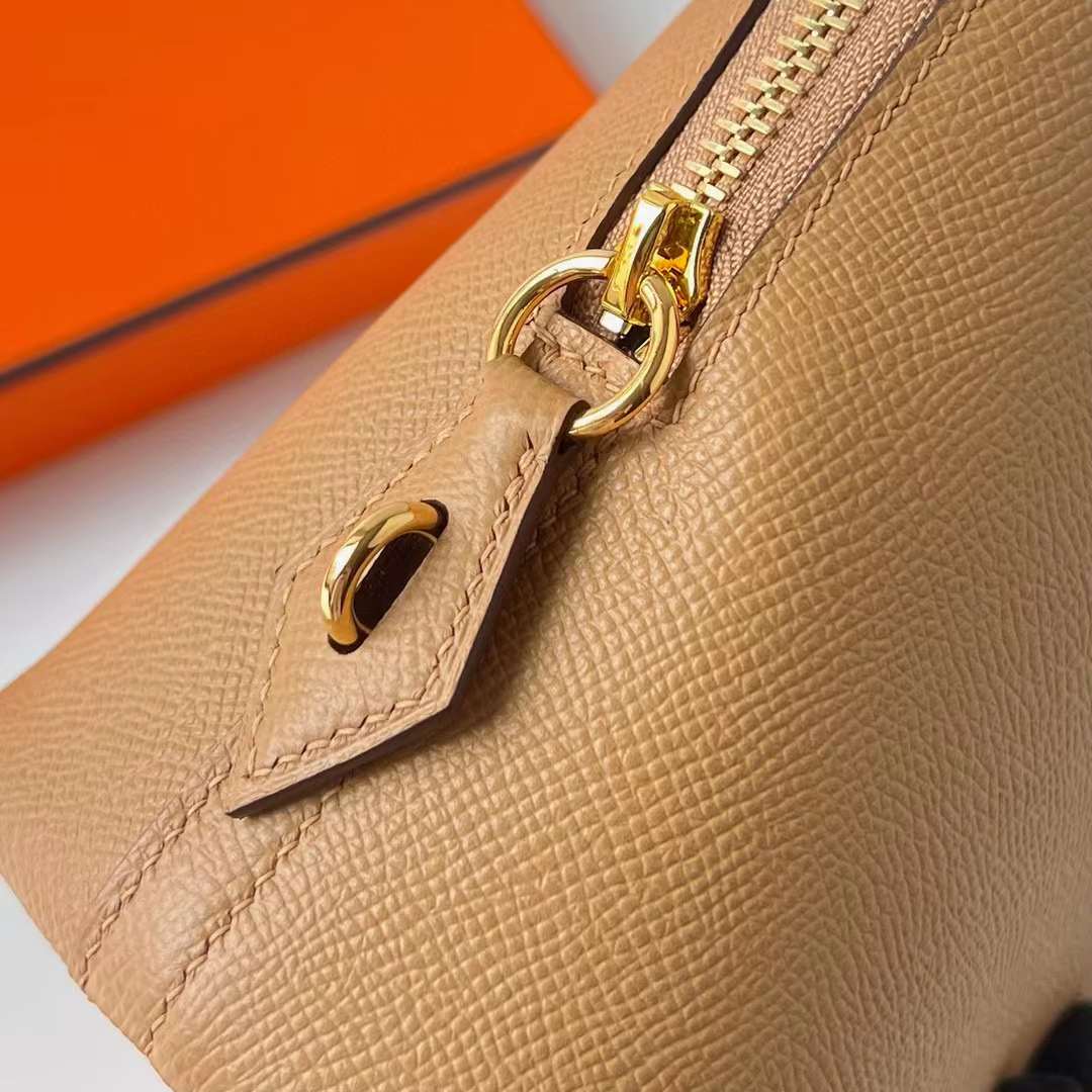 Hermès（爱马仕）Bolide 保龄球包 Epsom 0M 奶茶色 金扣 25cm 全手工蜡线缝制 Ghw