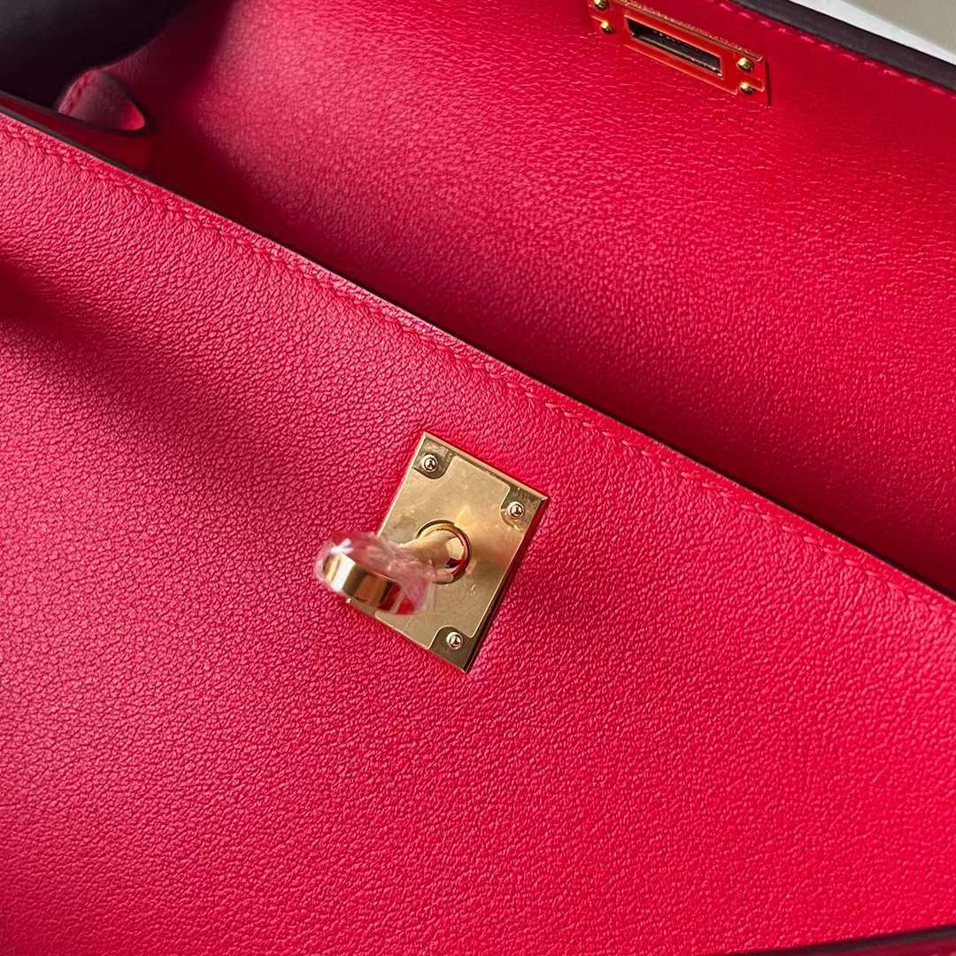 Hermès（爱马仕）Mini Kelly Pochette Swift S3 心红色 金扣 22cm 全手工蜡线缝制 Ghw