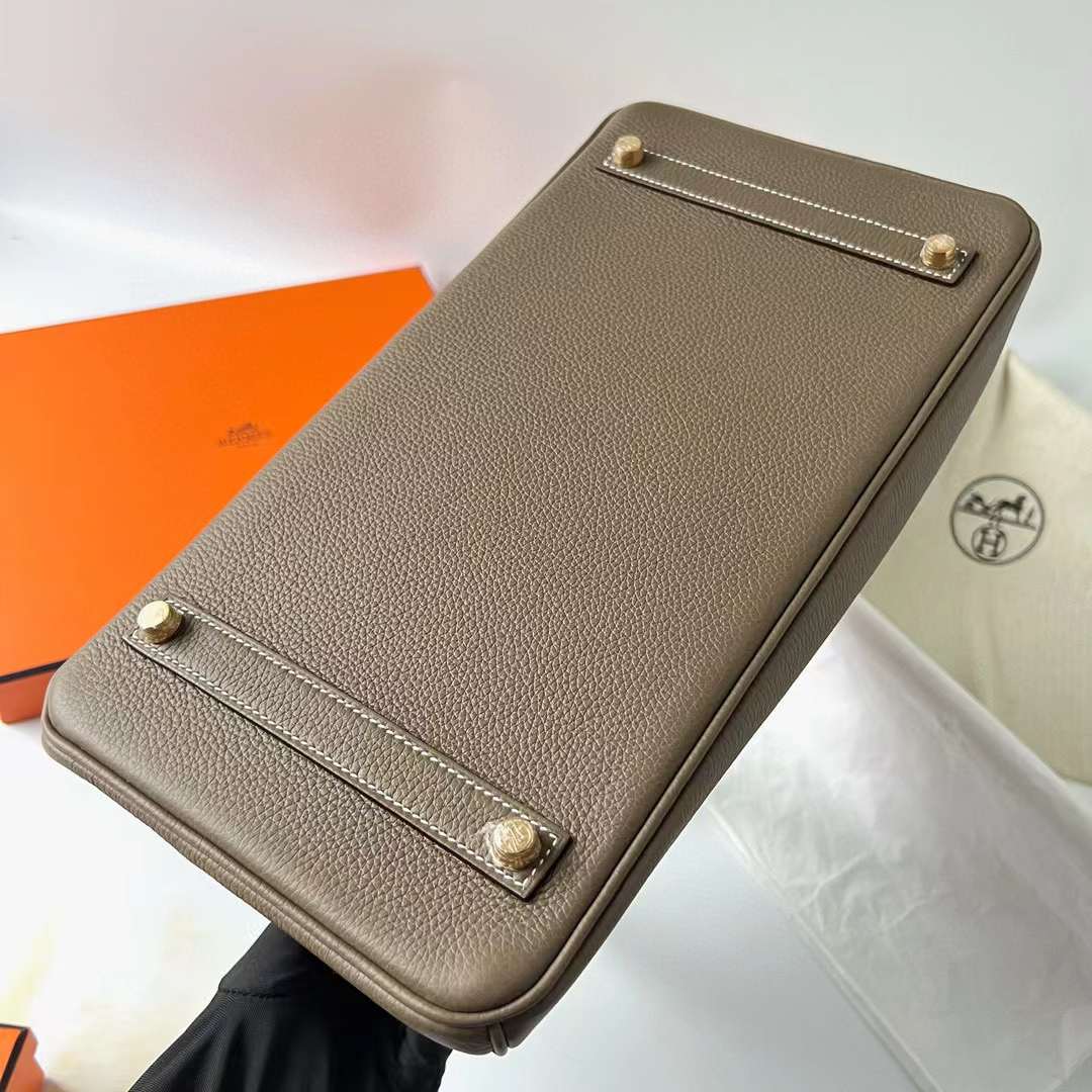 Hermès（爱马仕）Birkin 铂金包 Togo皮 进口德国小牛皮 Ck18 大象灰 金扣 35cm 全手工蜡线缝制 Ghw