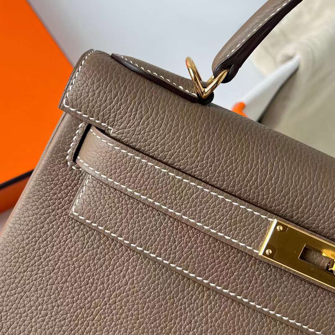 Hermès（爱马仕）Kelly 凯莉包 Togo皮 Ck18 大象灰 金扣 28cm 全手工蜡线缝制 Ghw