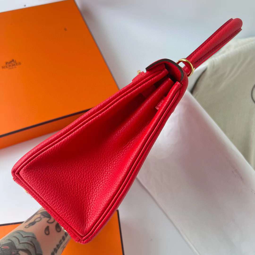 Hermès（爱马仕）Kelly 凯莉包 Togo皮 进口德国小牛皮 S3 心红色 金扣 25cm 全手工蜡线缝制 Ghw