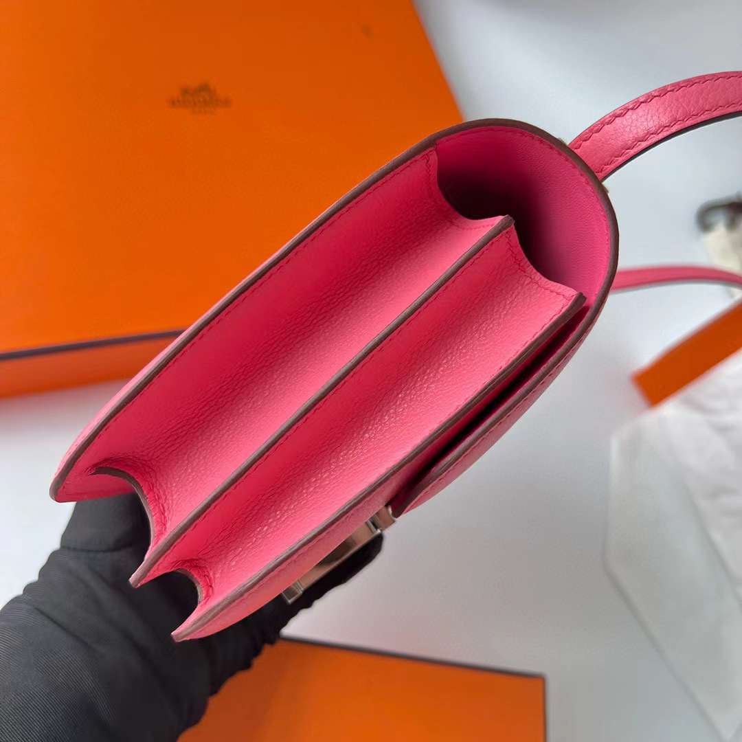 Hermès（爱马仕）Constance 空姐包 Evercolor 8w 新唇膏粉 银扣 19cm 全手工蜡线缝制 Phw