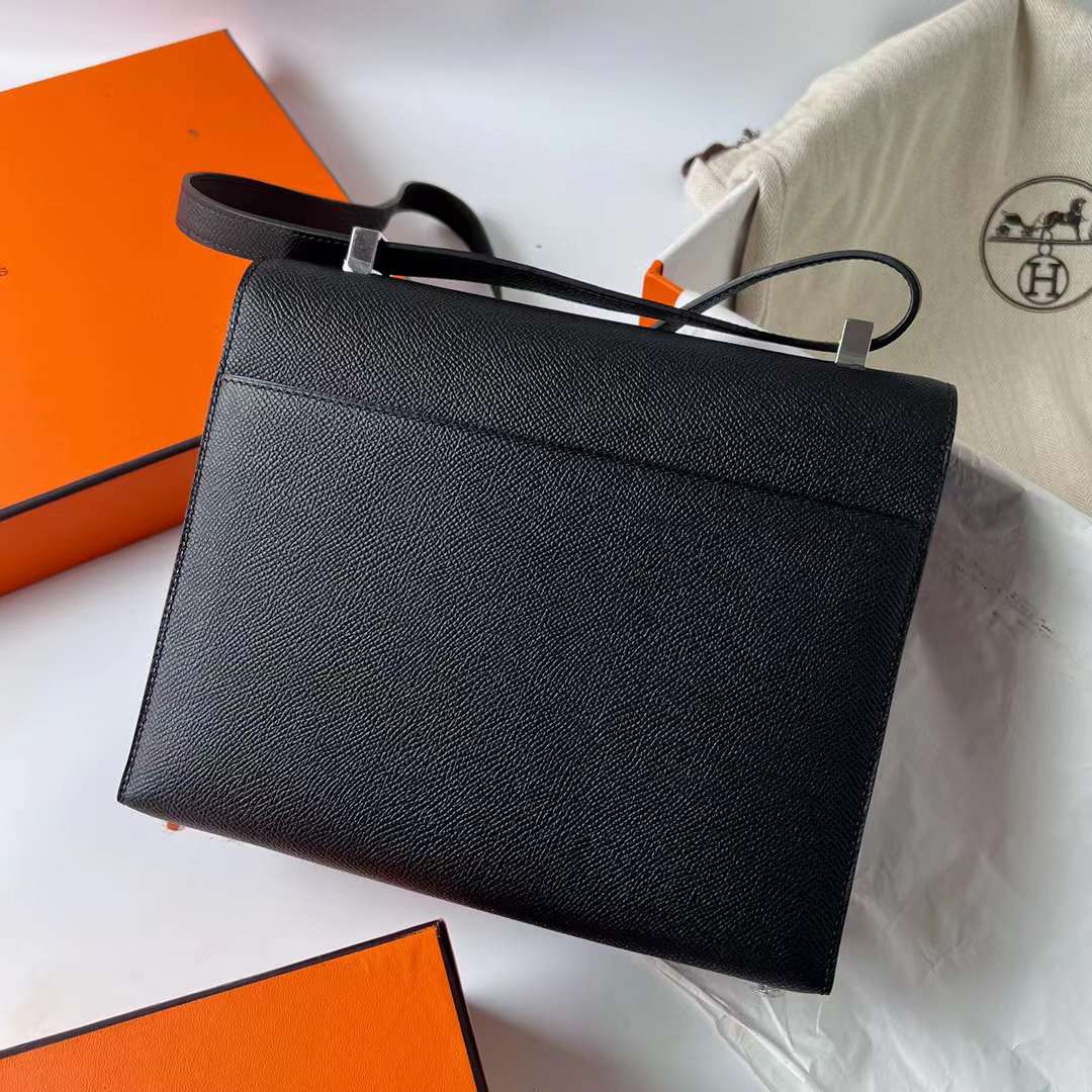 Hermès（爱马仕）Verrou 机枪包 Epsom Ck89 黑色 银扣 21cm 全手工蜡线缝制 Phw