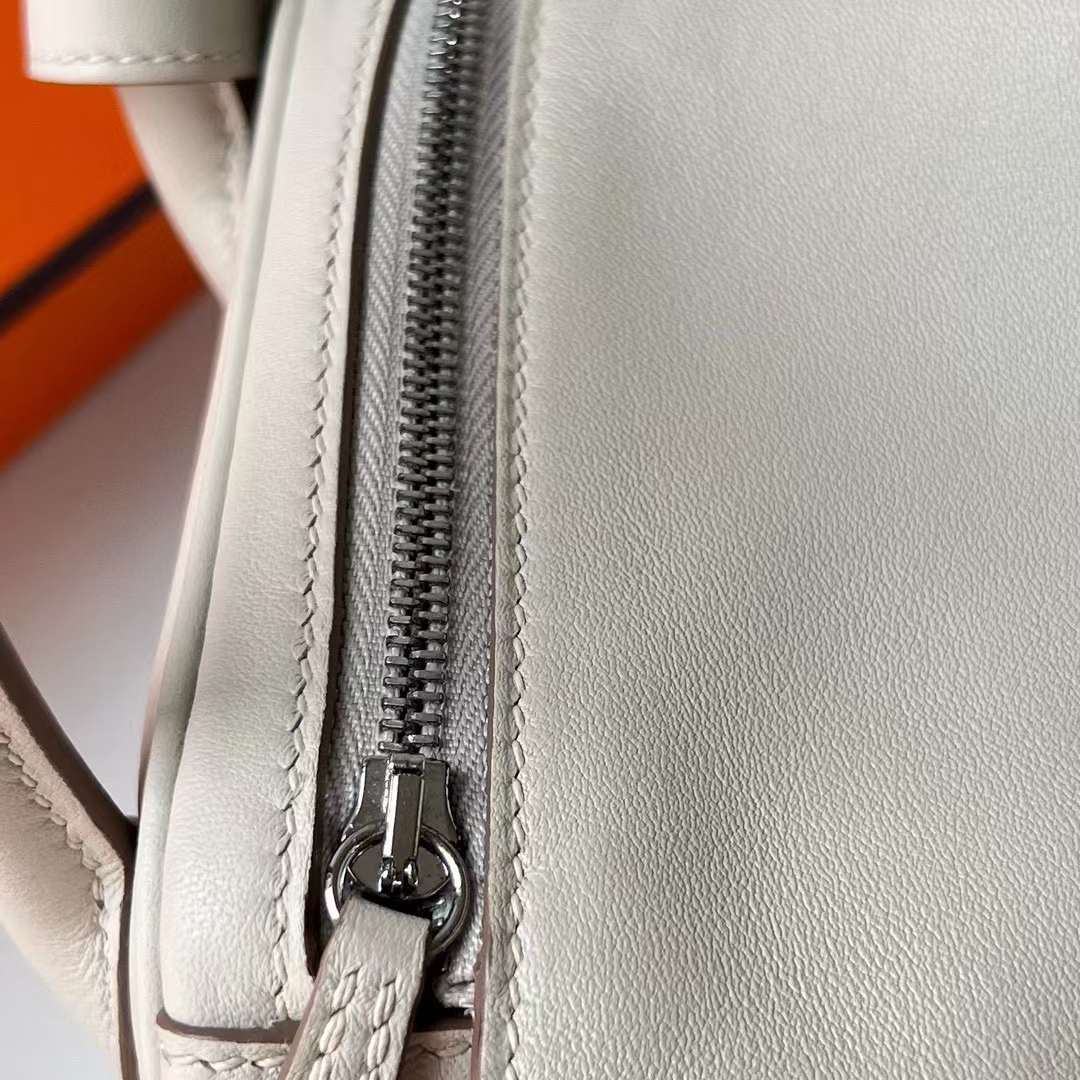 Hermès（爱马仕）Lindy 琳迪包 Swift Ck80 珍珠灰 银扣 26cm 全手工蜡线缝制 Phw