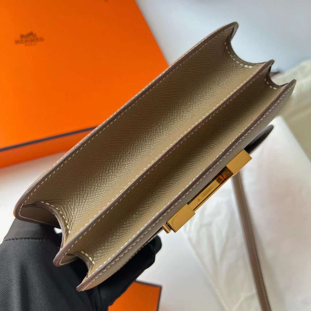 Hermès（爱马仕）Constance 空姐包 Epsom Ck18 大象灰 金扣 19cm 全手工蜡线缝制 Ghw