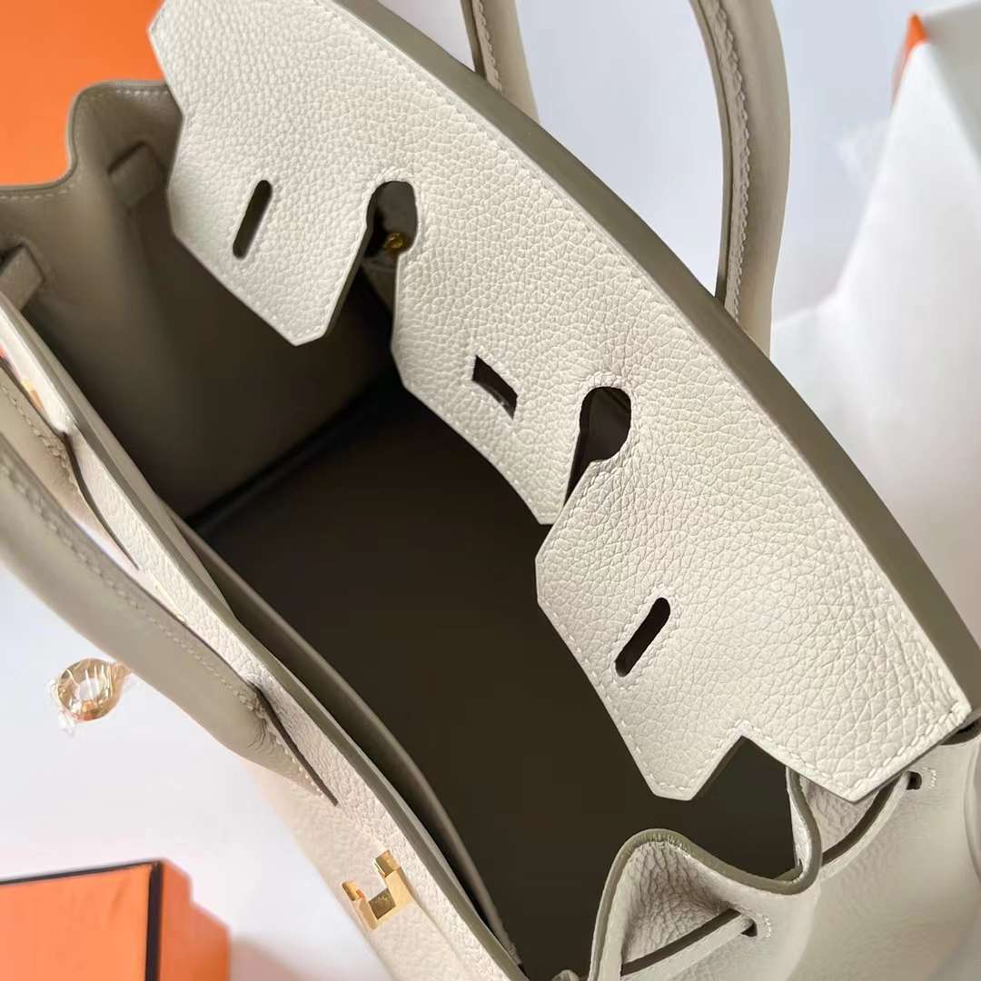 Hermès（爱马仕）Birkin 铂金包 Togo皮 进口德国小牛皮 Ck10 奶昔白 金扣 25cm 全手工蜡线缝制 Ghw