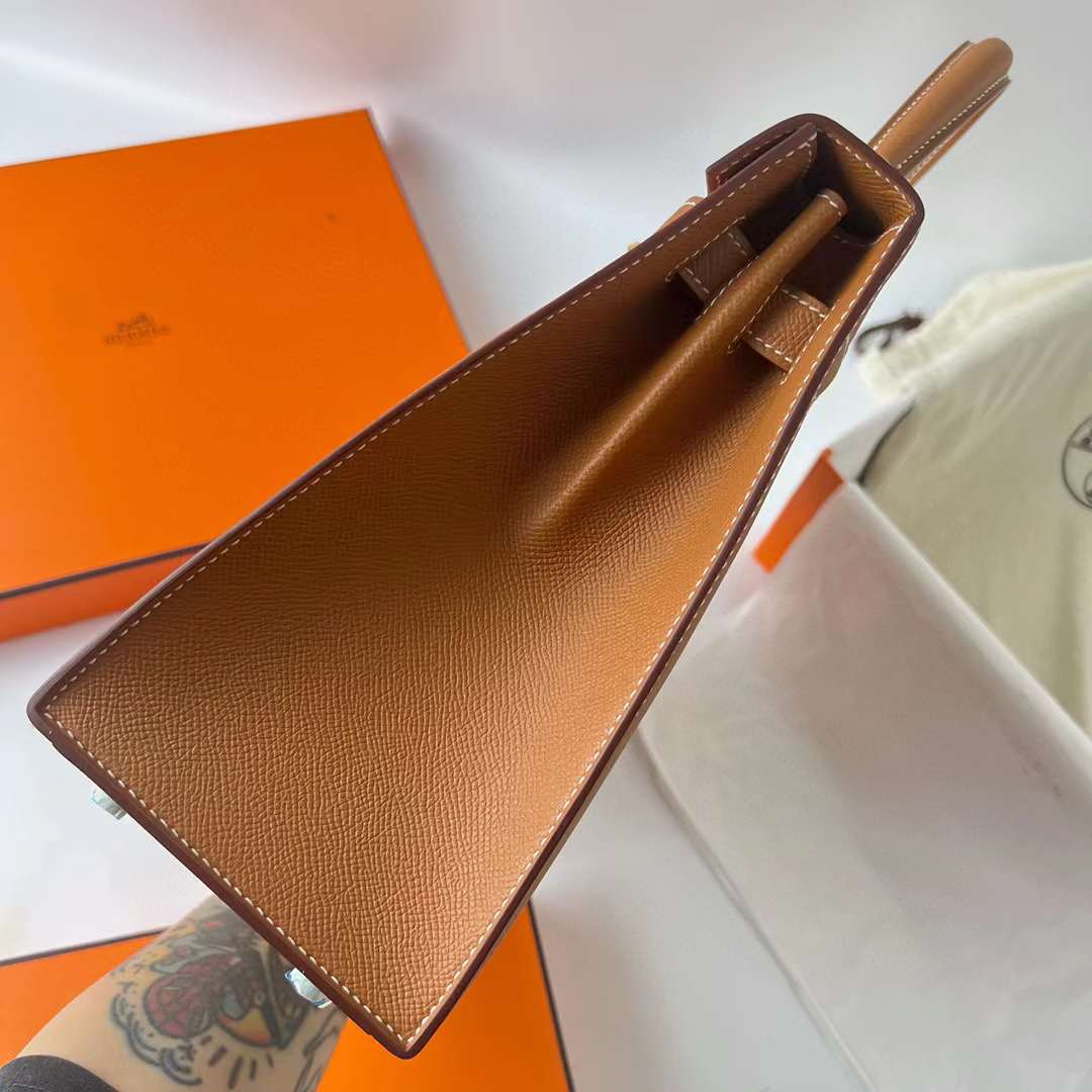 Hermès（爱马仕）Kelly 凯莉包 Epsom 进口德国手掌纹皮 Ck37 金棕色 金扣 32cm 全手工蜡线缝制 Ghw