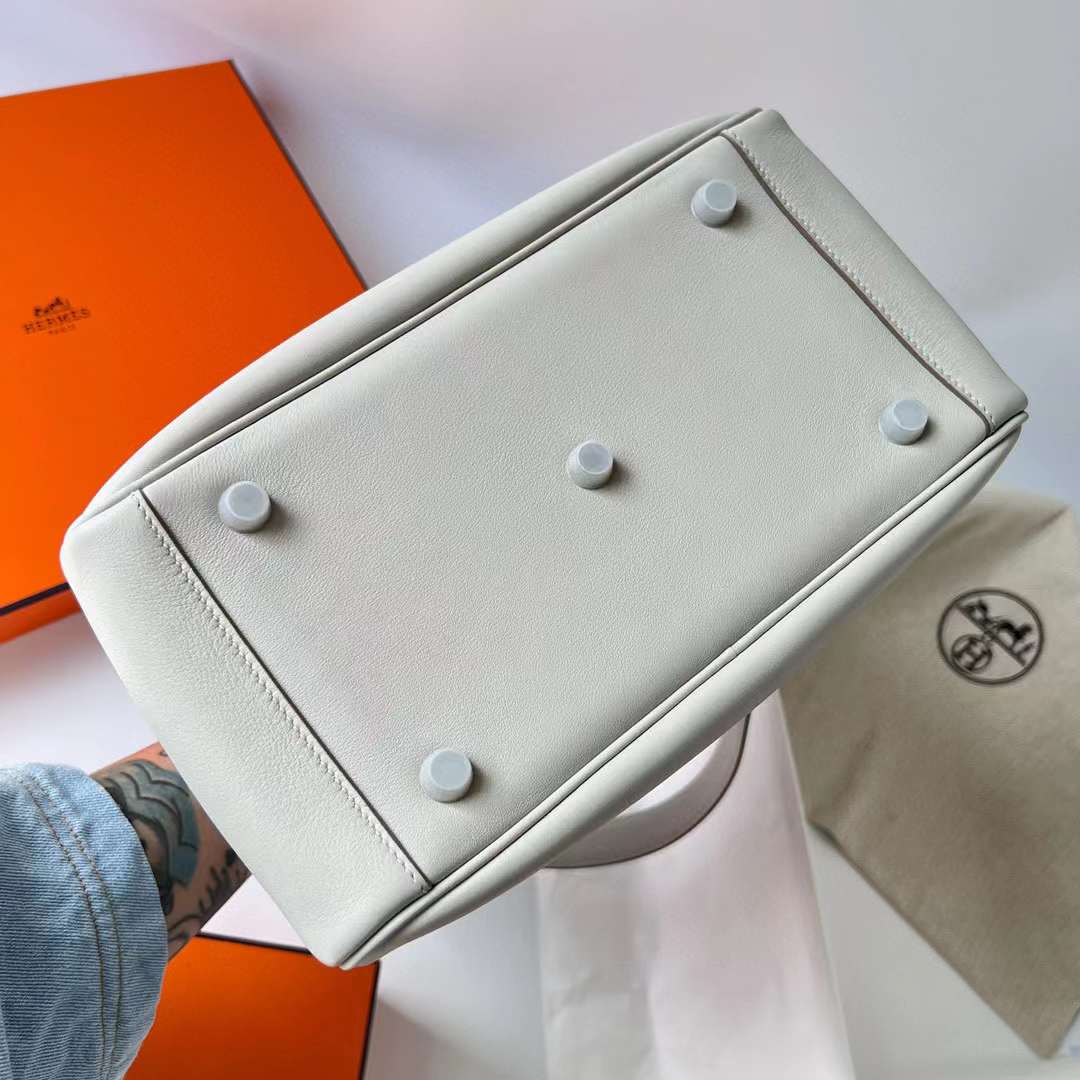 Hermès（爱马仕）Lindy 琳迪包 Swift Ck80 珍珠灰 银扣 26cm 全手工蜡线缝制 Phw