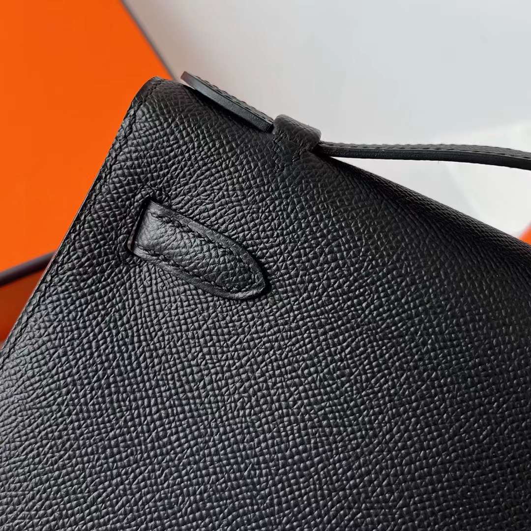 Hermès（爱马仕）Mini Kelly Pochette Epsom Ck89 黑色 金扣 22cm 全手工蜡线缝制 Ghw