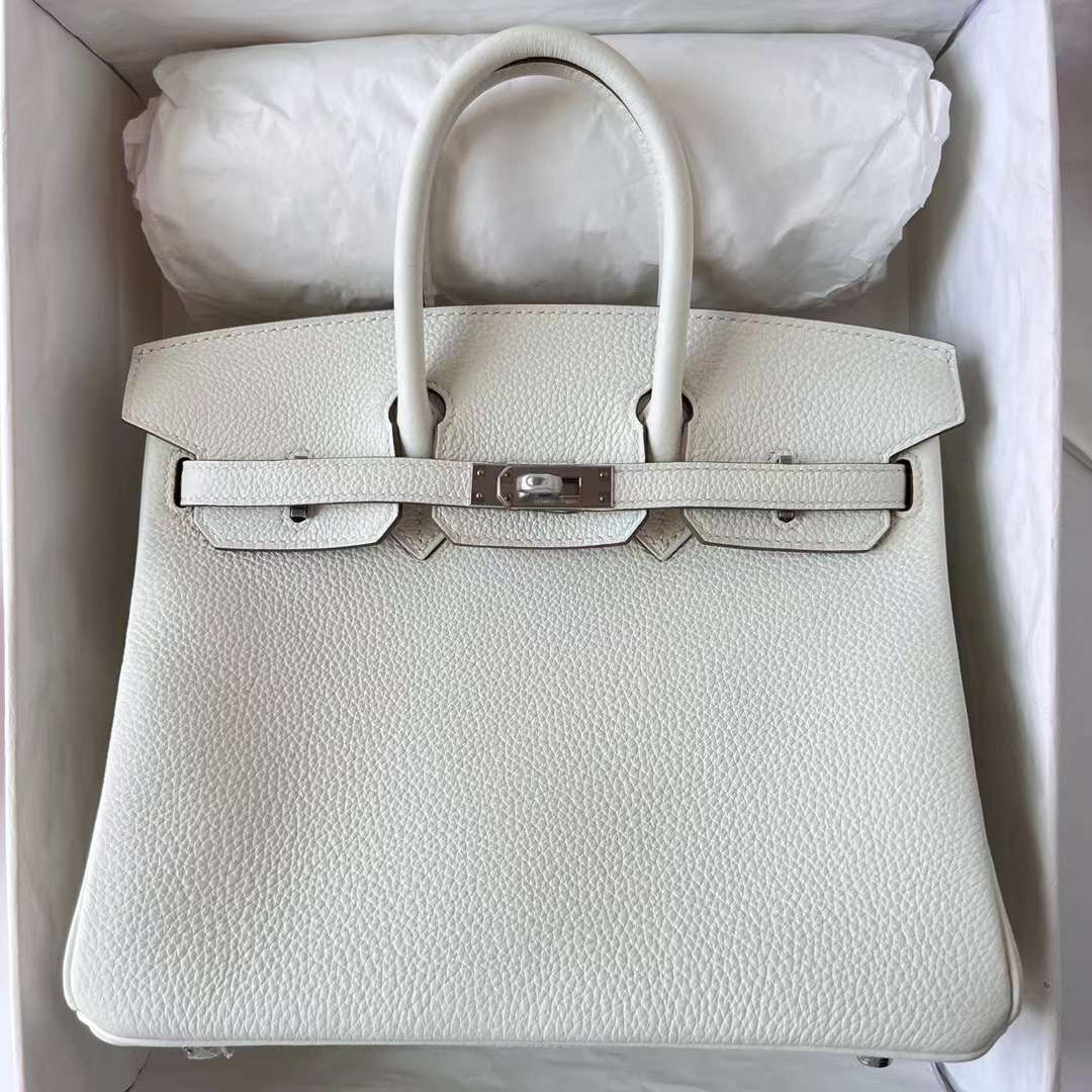 Hermès（爱马仕）Birkin 铂金包 Togo皮 顶级小牛皮 0T 蘑菇白 银扣 25cm 全手工蜡线缝制 Phw