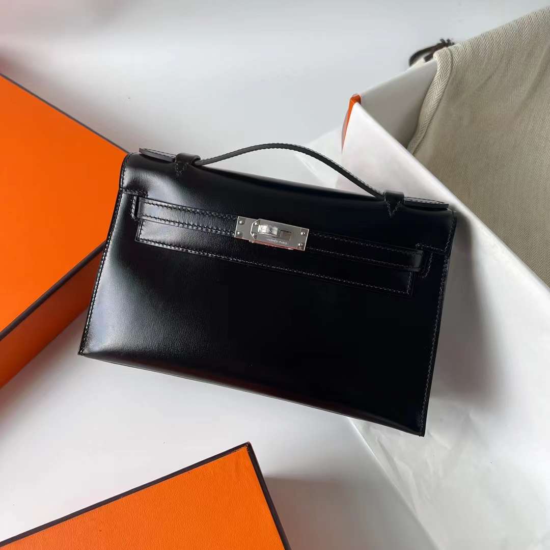 Hermès（爱马仕）Mini Kelly Pochette Boxcalf Ck89 黑色 银扣 22cm 全手工蜡线缝制 Phw