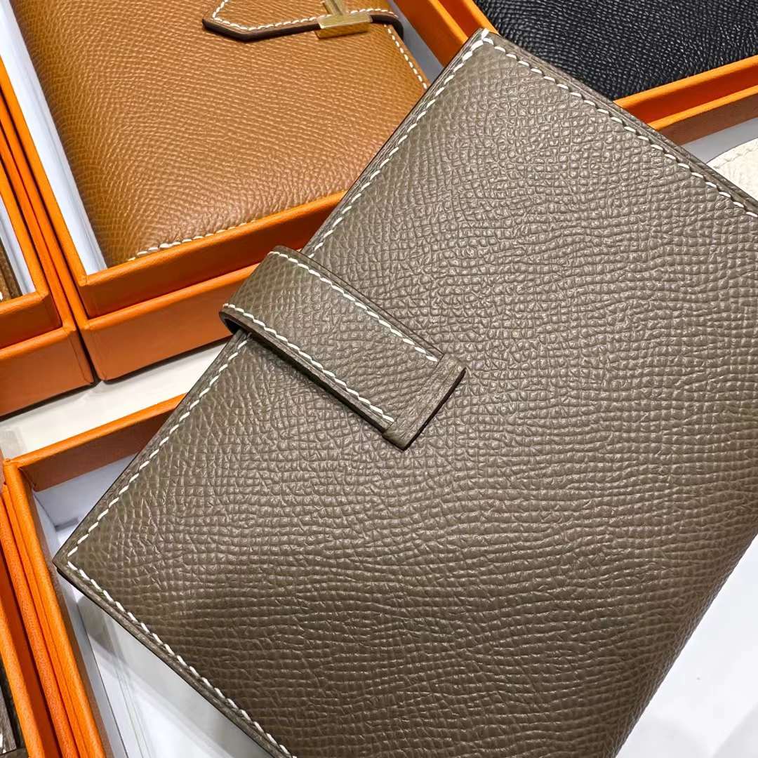 Hermès（爱马仕）Bearn Short 短款钱包 Epsom 进口手掌纹皮 Ck18 大象灰 金扣 全手工蜡线缝制