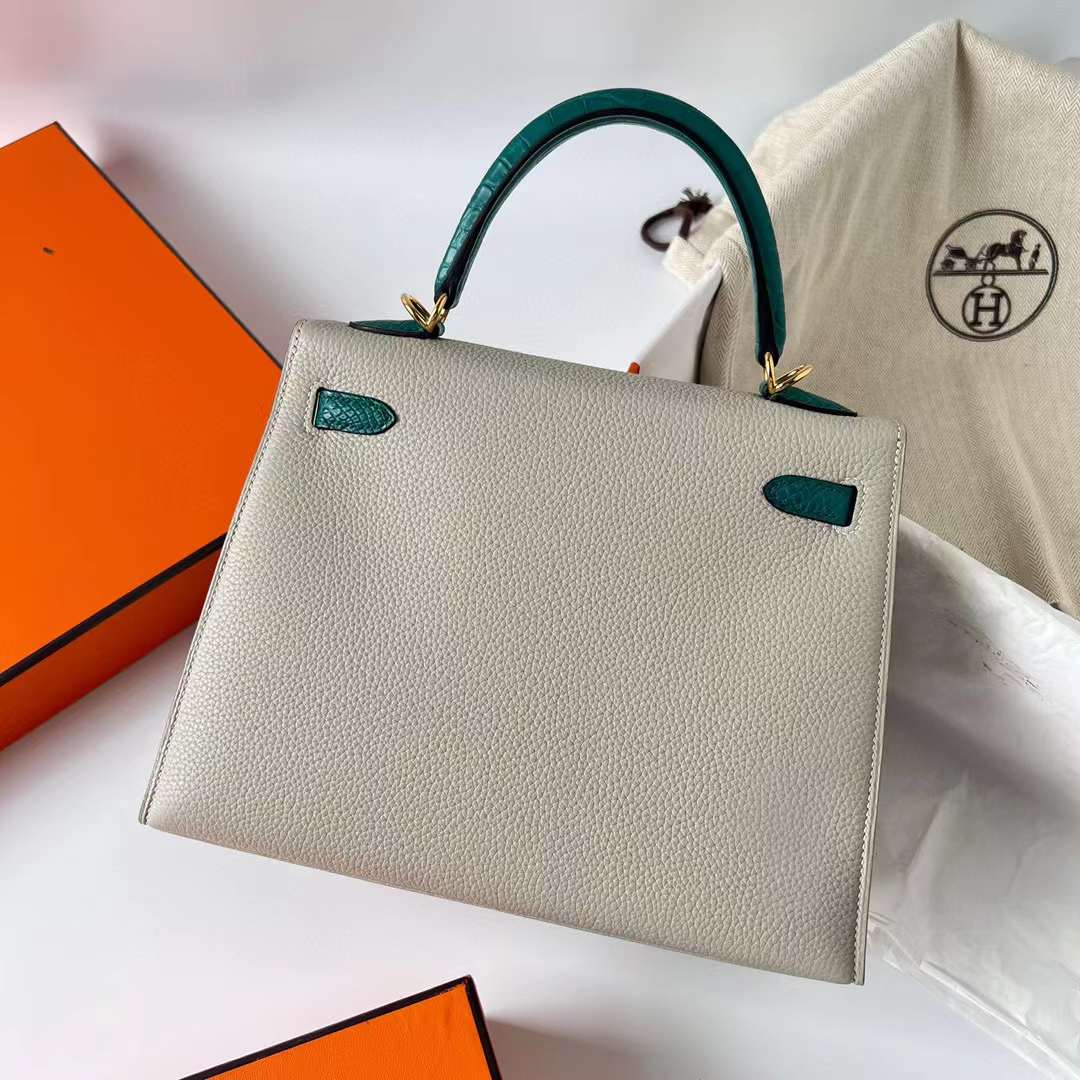 Hermès（爱马仕）Kelly Touch Togo皮 拼 雾面美洲鳄鱼皮 Ck80 珍珠灰 拼 z6 孔雀绿 金扣 25cm 全手工蜡线缝制 Ghw