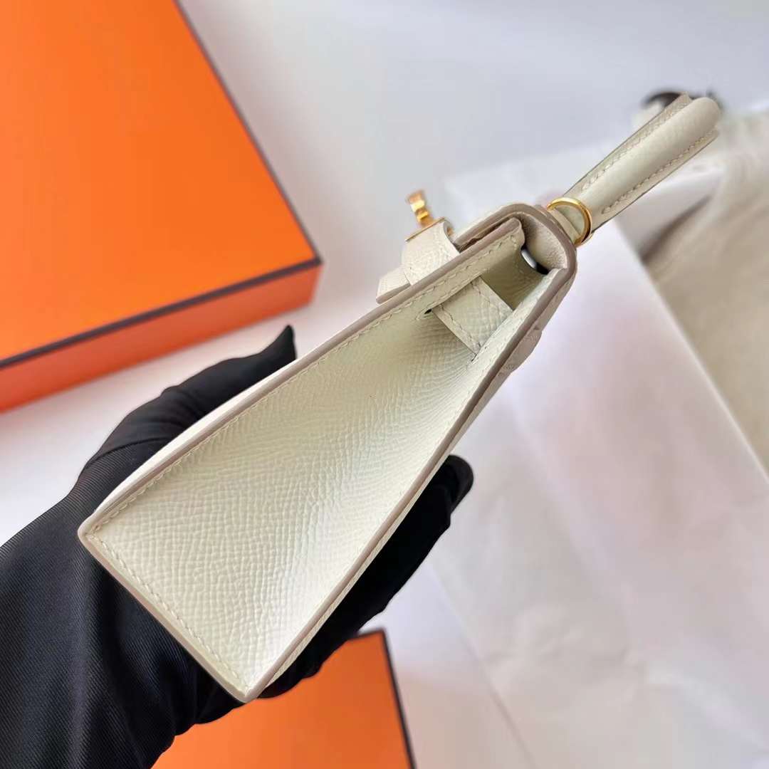 Hermès（爱马仕）Mini Kelly 迷你凯莉 Epsom Ck10 奶昔白 金扣 19cm 全手工蜡线缝制 Ghw