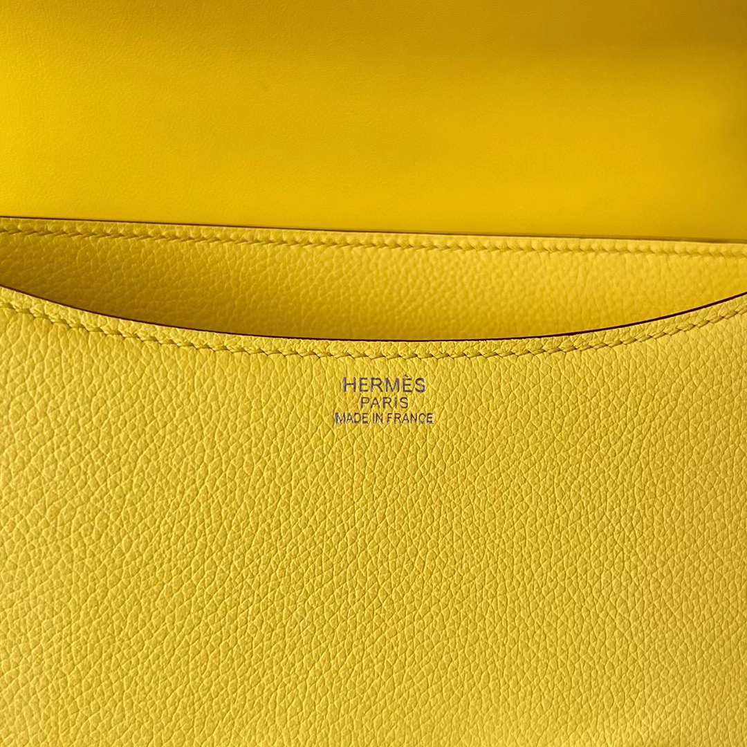 Hermès（爱马仕）Constance 空姐包 Evercolor 9O 那不勒斯黄 银扣 24cm 全手工蜡线缝制 Phw