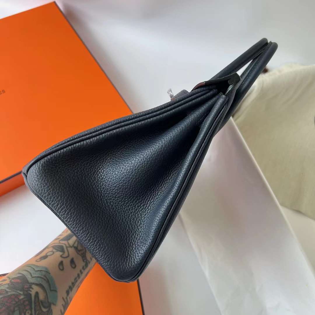 Hermès（爱马仕）Birkin 铂金包 Togo皮 进口德国小牛皮 2Z 午夜蓝 银扣 25cm 全手工蜡线缝制 Phw