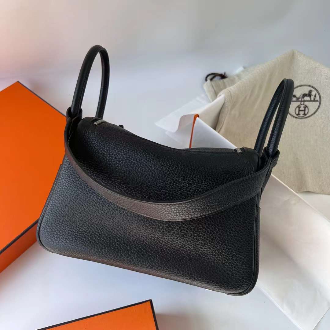Hermès（爱马仕）Lindy 琳迪包 Clemence Ck89 黑色 银扣 26cm 全手工蜡线缝制 Phw
