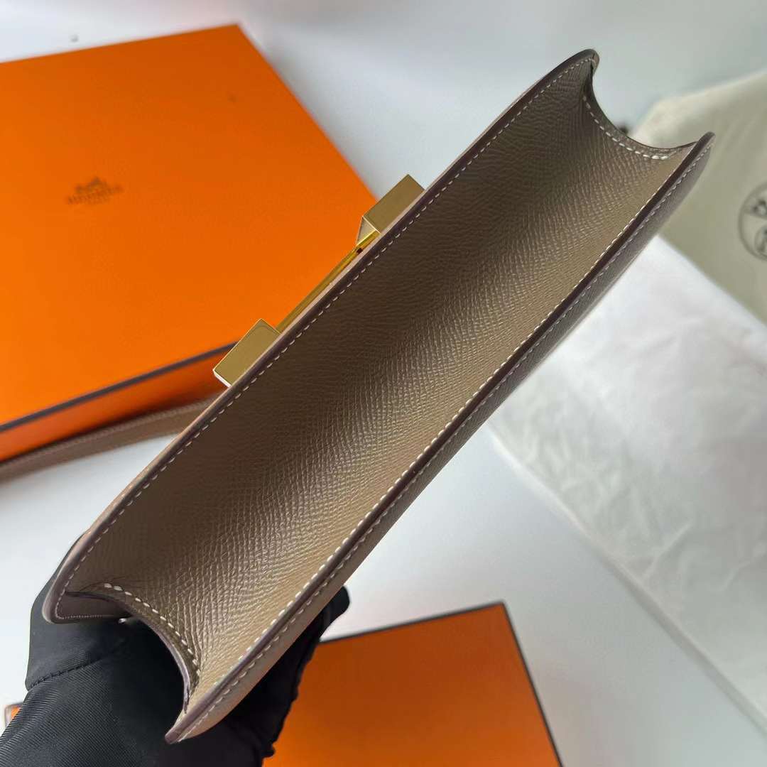 Hermès（爱马仕）Constance 空姐包 Epsom Ck18 大象灰 金扣 1-24cm 全手工蜡线缝制 Ghw