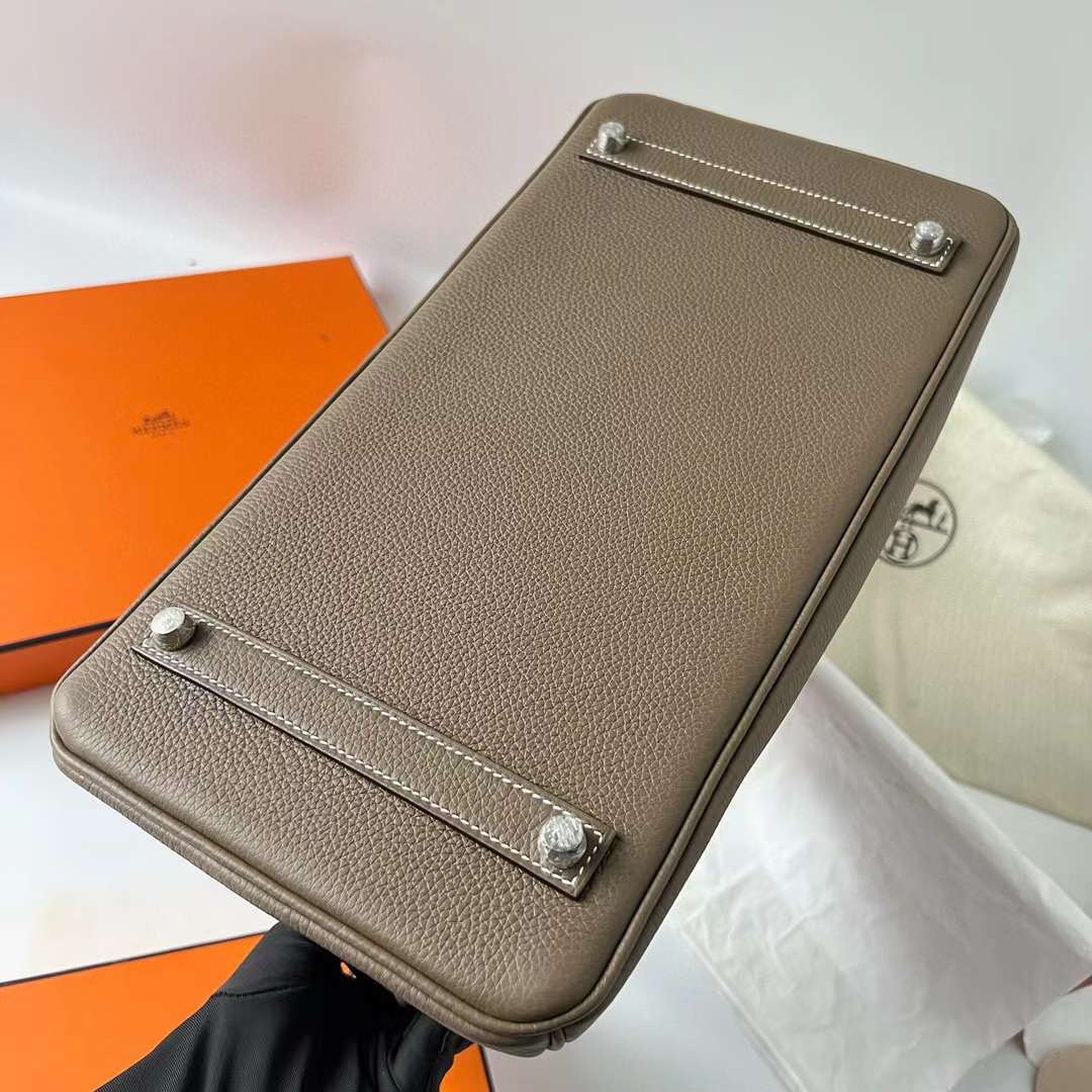 Hermès（爱马仕）Birkin 铂金包 Togo皮 进口德国小牛皮 Ck18 大象灰 银扣 35cm 全手工蜡线缝制 Phw