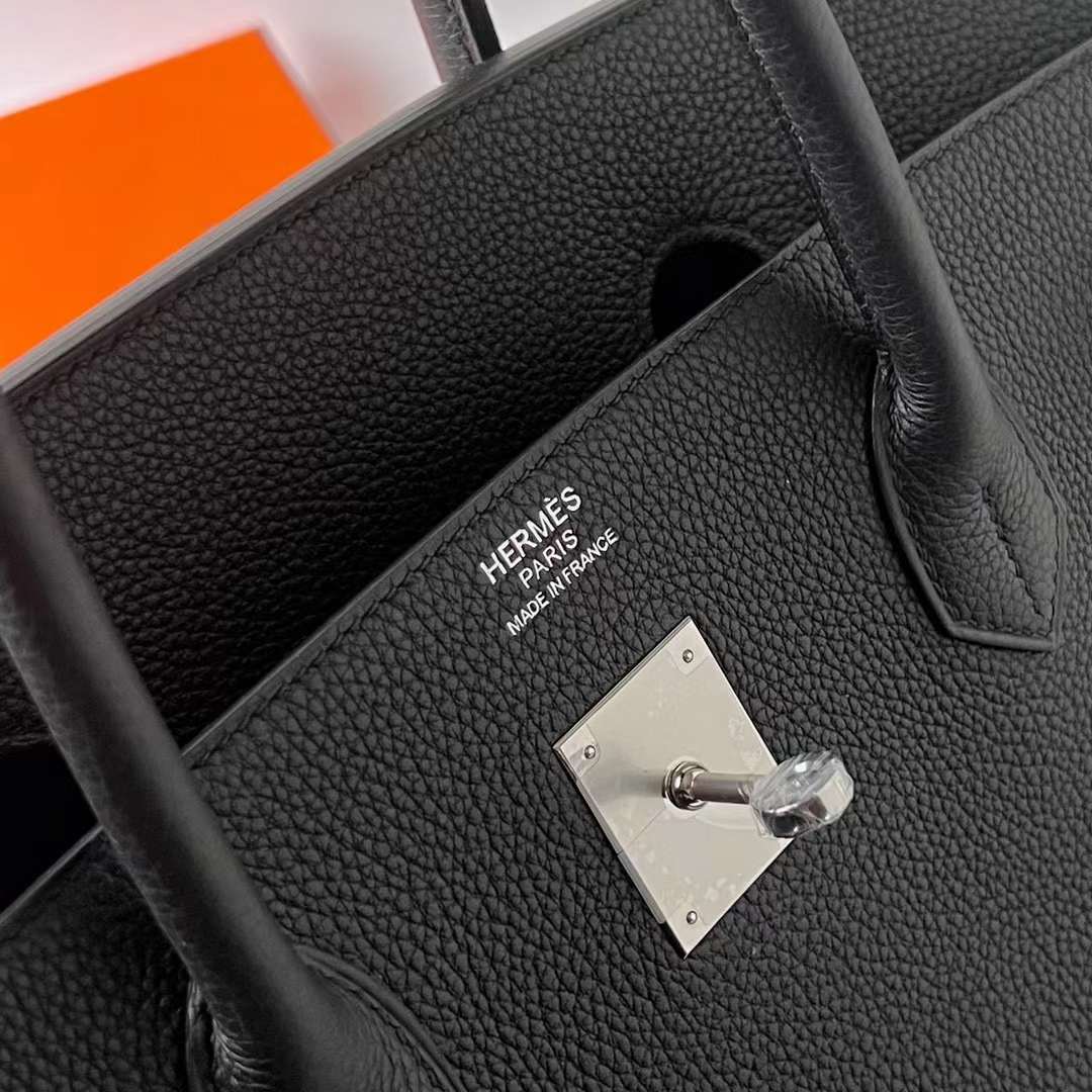 Hermès（爱马仕）Birkin 铂金包 Togo皮 进口德国小牛皮 Ck89 黑色 银扣 40cm 全手工蜡线缝制 Phw