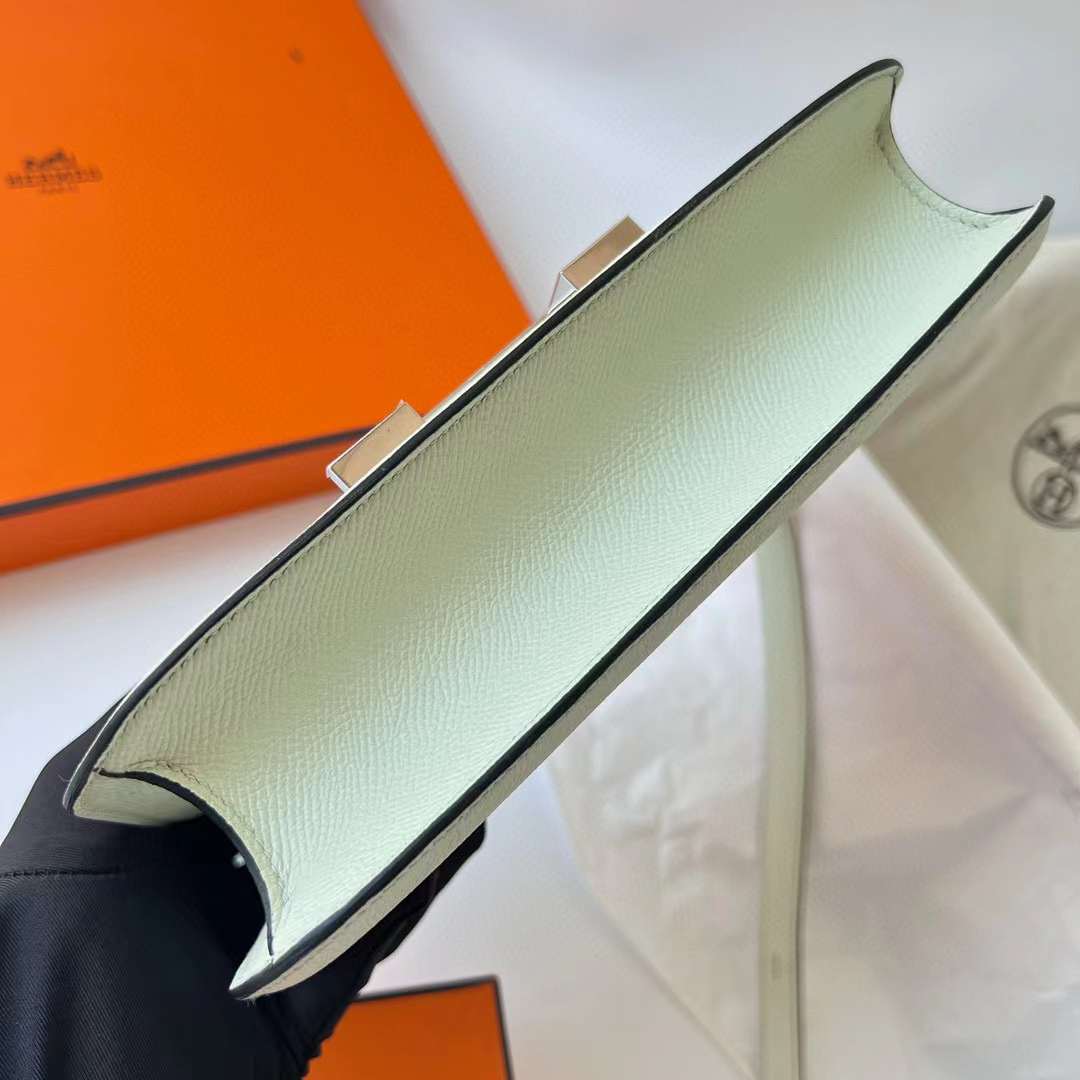 Hermès（爱马仕）Constance 空姐包 Epsom 0S 气泡绿 银扣 1-24cm 全手工蜡线缝制 Phw