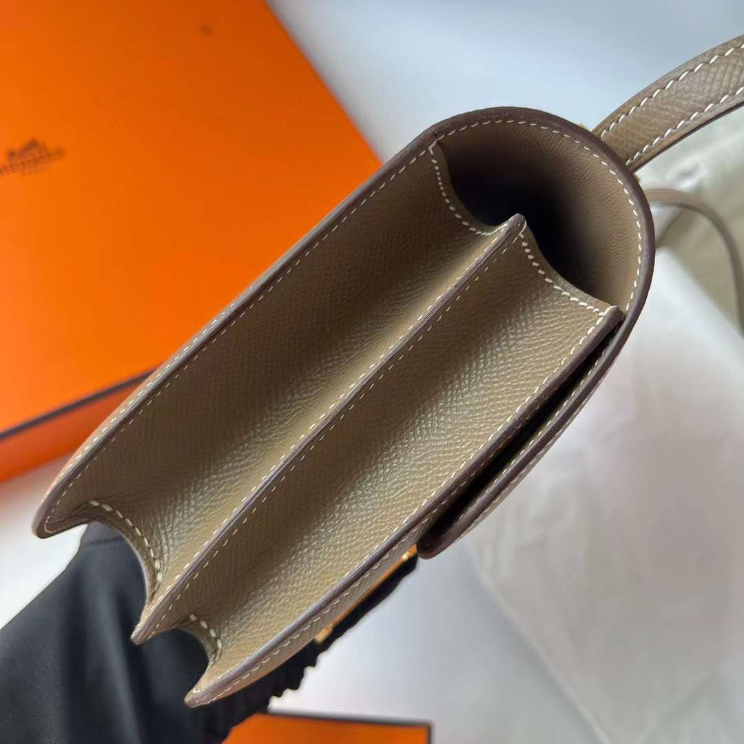 Hermès（爱马仕）Constance 空姐包 Epsom Ck18 大象灰 金扣 19cm 全手工蜡线缝制 Ghw