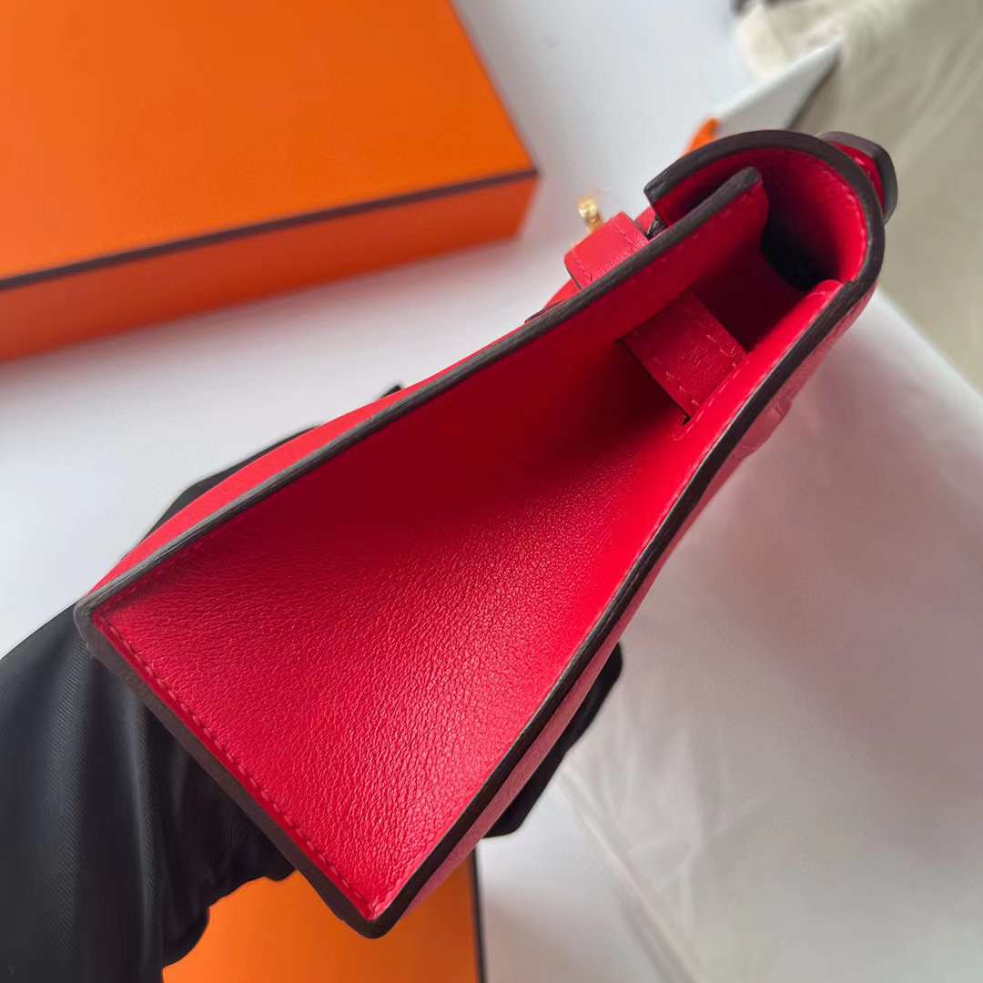 Hermès（爱马仕）Mini Kelly Pochette Swift S3 心红色 金扣 22cm 全手工蜡线缝制 Ghw