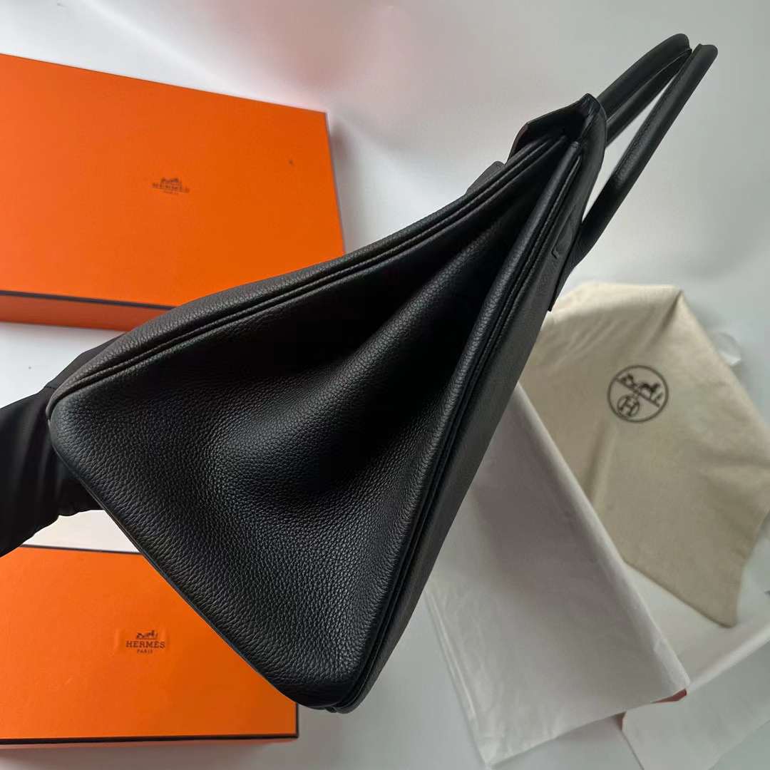Hermès（爱马仕）Birkin 铂金包 Togo皮 进口德国小牛皮 Ck89 黑色 银扣 40cm 全手工蜡线缝制 Phw