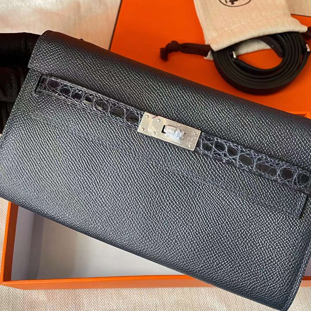 Hermès（爱马仕）Kelly to go woc epsom 拼 亮面美洲鳄鱼皮 ck89 黑色 金扣 20cm