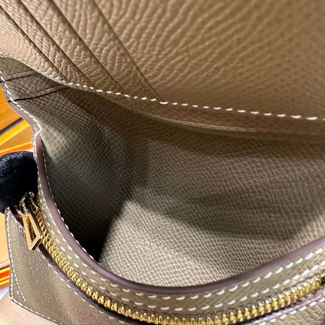 Hermès（爱马仕）Bearn Short 短款钱包 Epsom 进口手掌纹皮 Ck18 大象灰 金扣 全手工蜡线缝制
