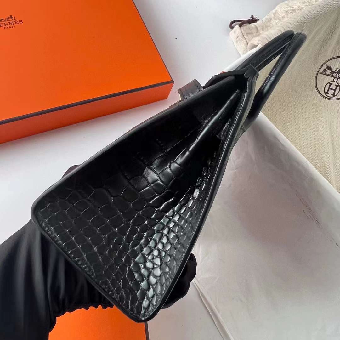 Hermès（爱马仕）Birkin 铂金包 雾面美洲鳄鱼皮 Matte Alligator Crocodile Ck89 黑色 金扣 20cm 全手工蜡线缝制 Ghw