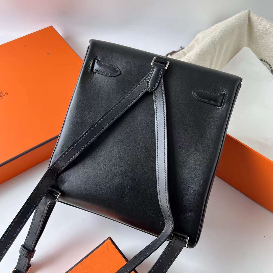 Hermès（爱马仕）Kelly Ado 双肩包 Boxcalf Ck89 黑色 银扣 22cm 全手工蜡线缝制 Phw