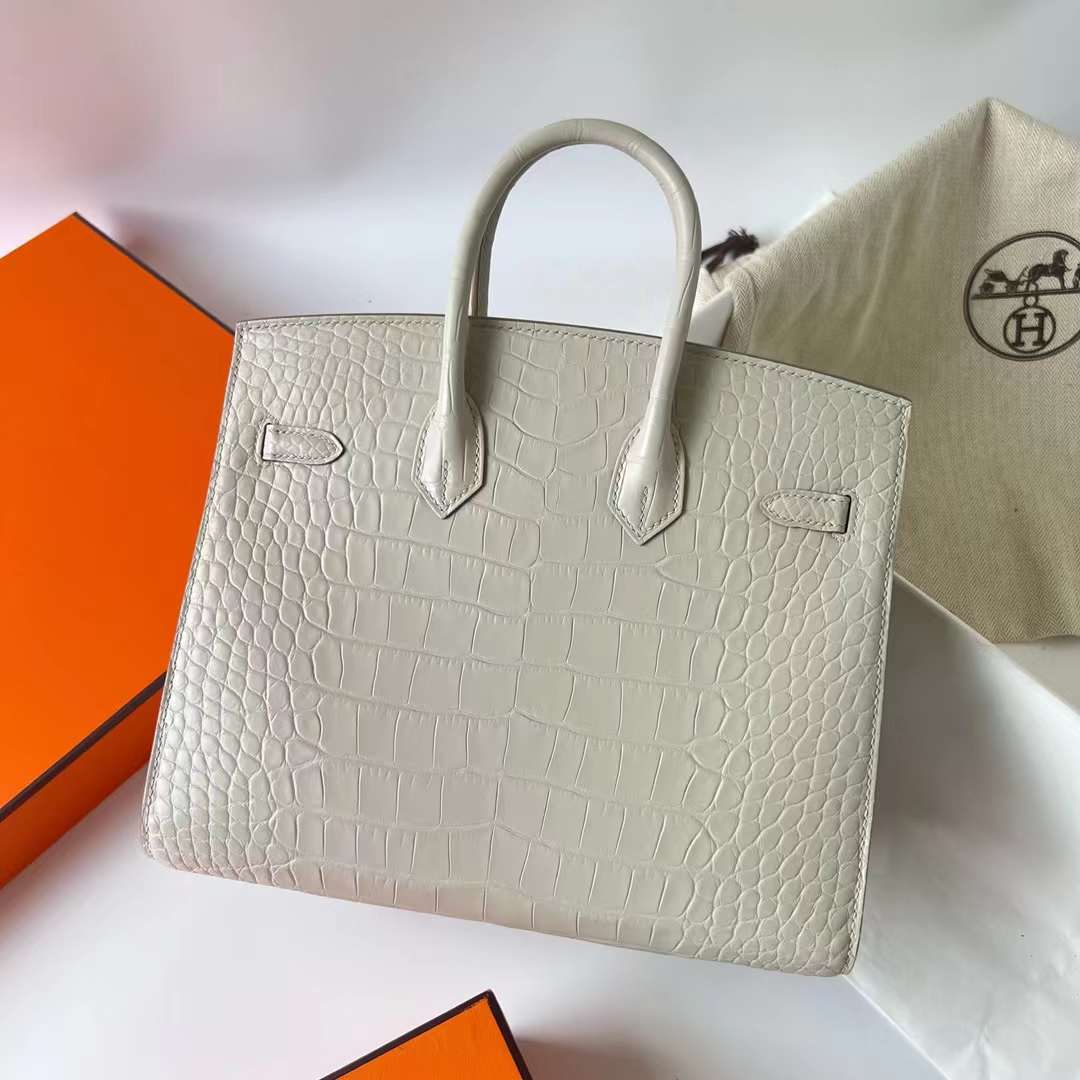 Hermès（爱马仕）Birkin 铂金包 Sellier 雾面美洲鳄鱼皮 Matte Alligator Crocodile 8L 奶油白 外缝 金扣 25cm 全手工蜡线缝制 Ghw