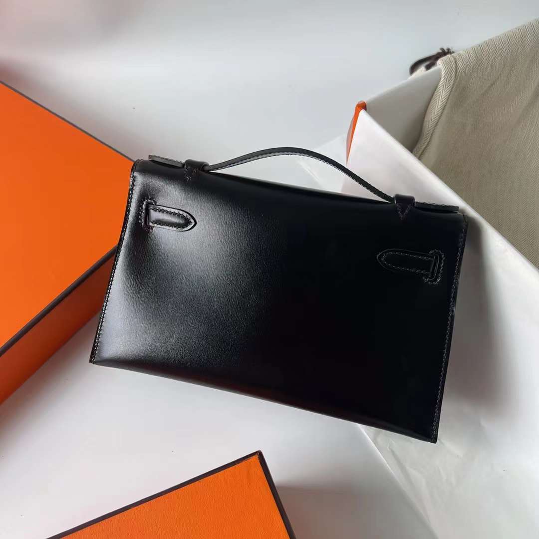 Hermès（爱马仕）Mini Kelly Pochette Boxcalf Ck89 黑色 银扣 22cm 全手工蜡线缝制 Phw