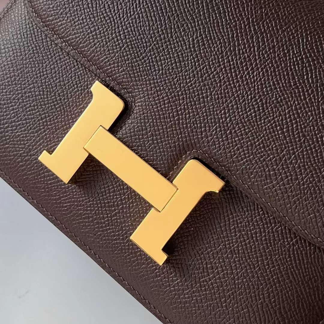 Hermès（爱马仕）Constance 空姐包 Epsom Ck47 巧克力 金扣 19cm 全手工蜡线缝制 Ghw