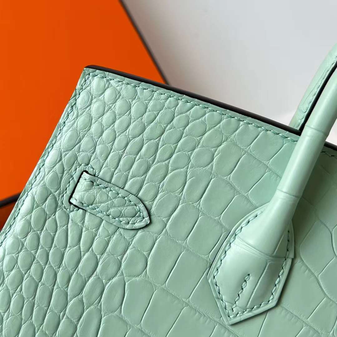 Hermès（爱马仕）Birkin 铂金包 Sellier 雾面美洲鳄鱼皮 Matte Alligator Crocodile 6u 新薄荷绿 外缝 银扣 25cm 全手工蜡线缝制 Phw