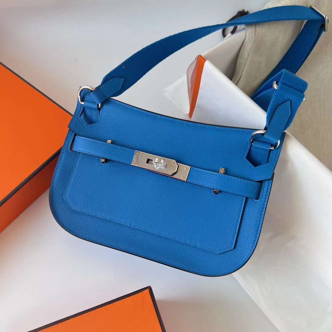 Hermès（爱马仕）Mini Jypsiere Evercolor Ck71 法国蓝 银扣 23cm 全手工蜡线缝 Phw