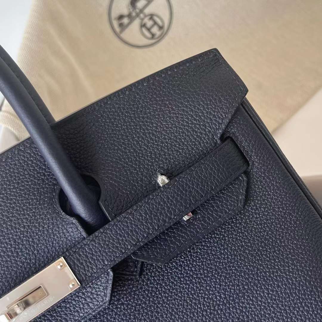 Hermès（爱马仕）Birkin 铂金包 Togo皮 进口顶级小牛皮 2Z 午夜蓝 银扣 30cm 全手工蜡线缝制 Phw